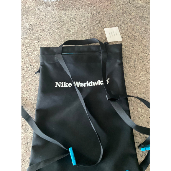 Nike Worldwide Utility Drawstring Backpack - Picture 6 of 12